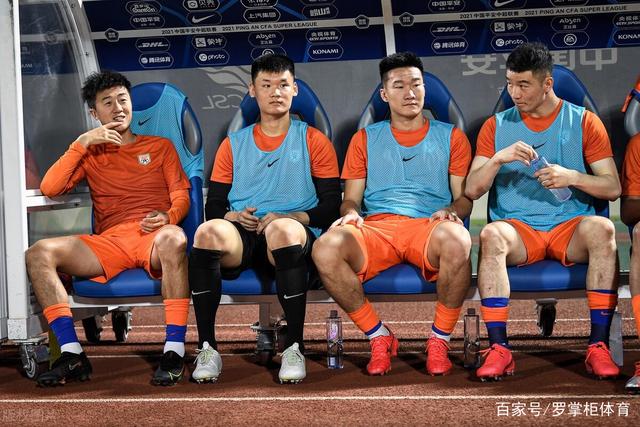 姚明父母现场助阵 苏州肯帝亚赢下关键卡位战