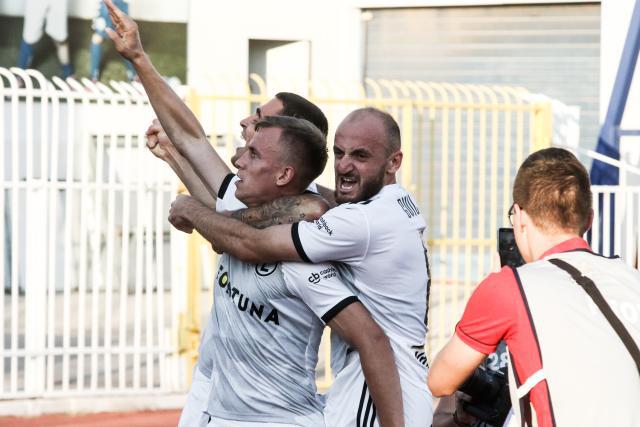 阿不都沙拉木17+13琼斯29分 新疆加时力克浙江